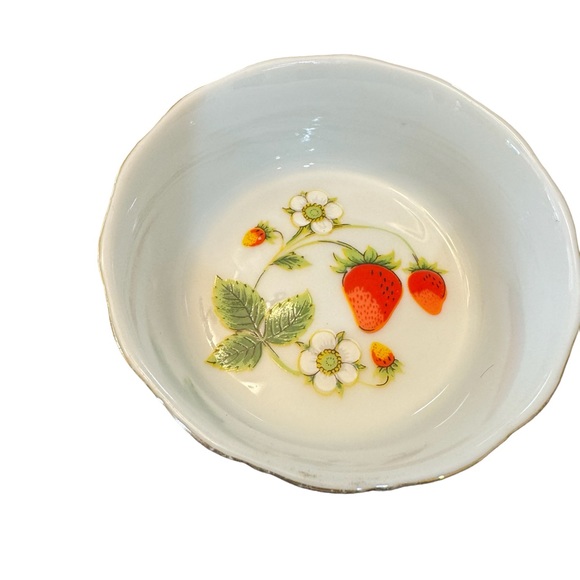 John Wagner & Sons Strawberry Basket Weave Small Bowl Ivyland PA Made in Japan - Picture 6 of 10